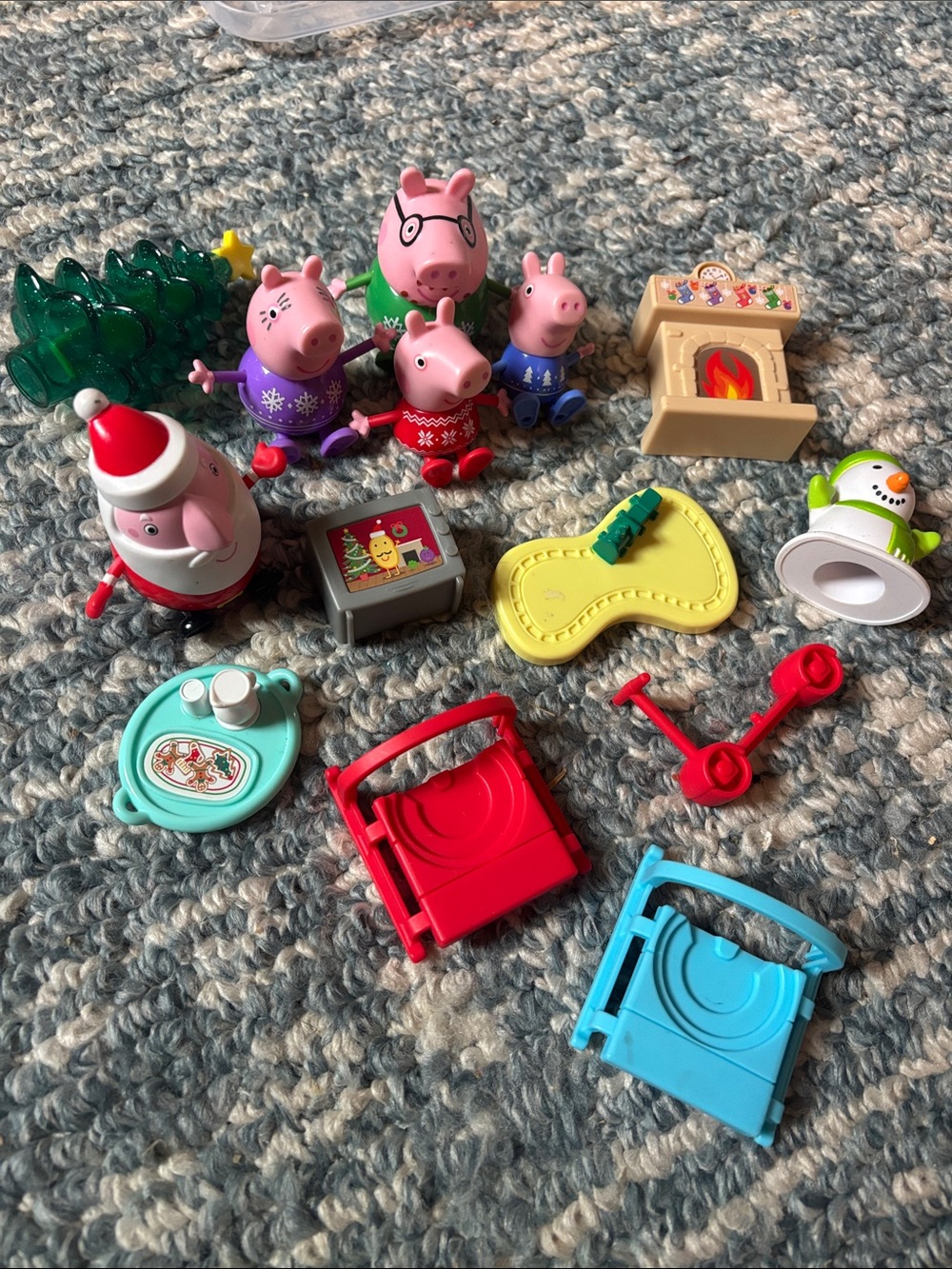 Christmas Peppa Pigs Figures